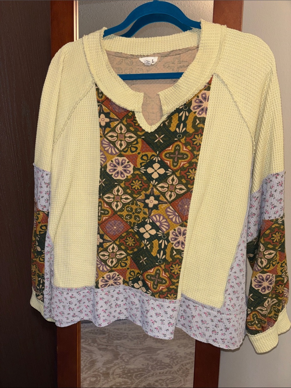POL Patterned Patchwork Long Sleeve Size Large - Picture 7 of 7